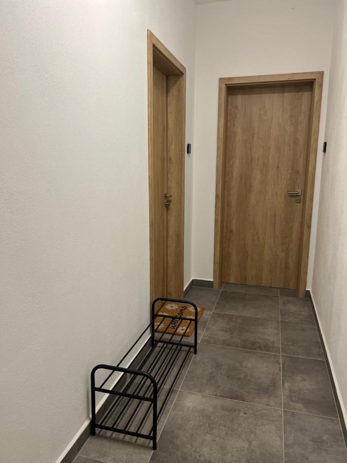 Hobiti Apartman - Frodo Černá v Pošumaví Exterior foto